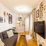 GuestReady - Cosy stay near Bassin de la Villette